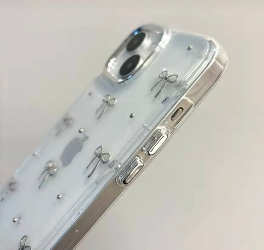 Anti-yellowing, impact-resistant durable case for iPhone 13/14/15 series.